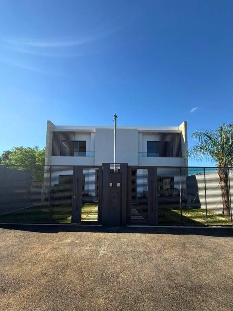 selling a brand new duplex in Luque Loma Merlo (Z/Airport) - 1