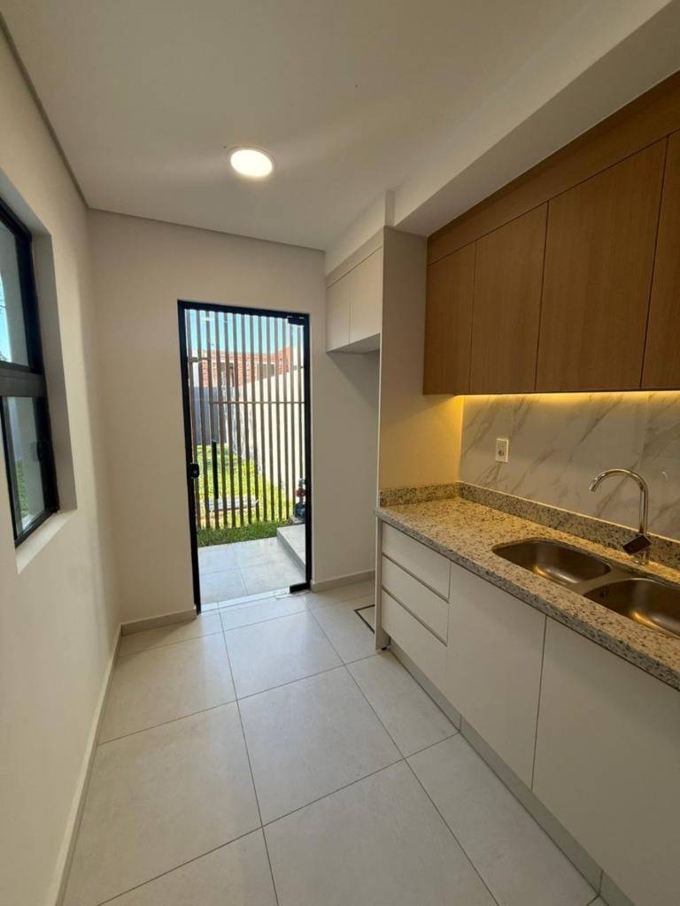 selling a brand new duplex in Luque Loma Merlo (Z/Airport) - 5