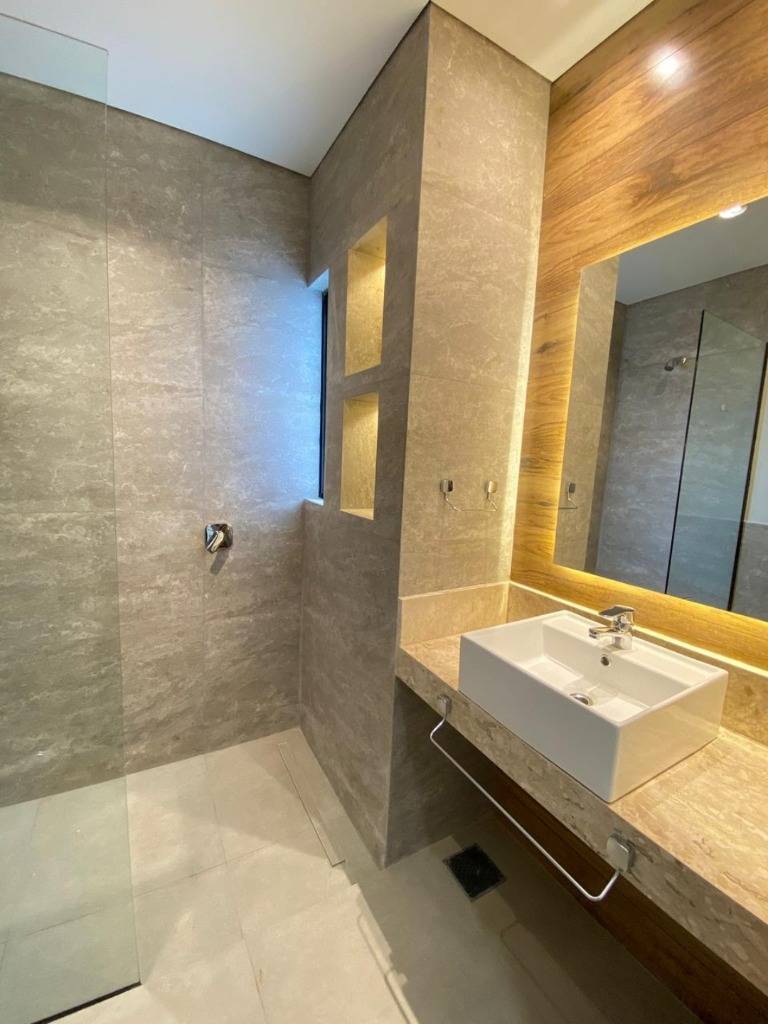 selling a brand new duplex in Luque Loma Merlo (Z/Airport) - 11