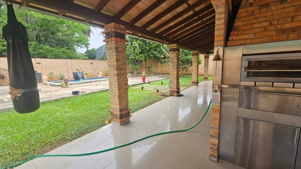 BEAUTIFUL HOUSE IN CAPIATA - 11