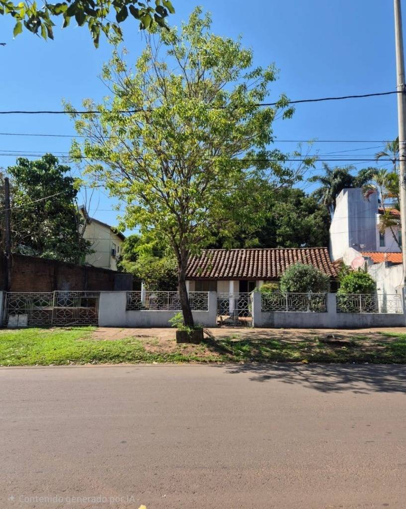 Property for sale on main avenue, Encarnación, Itapúa - 1