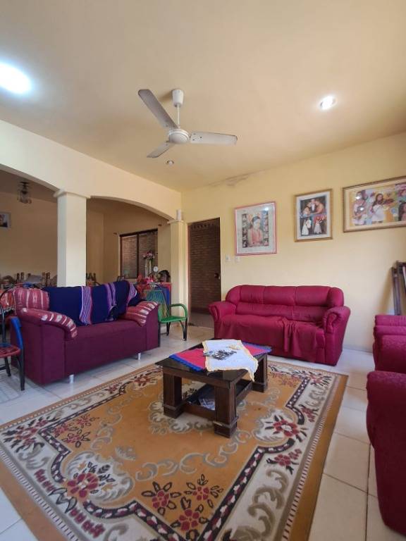 House for Sale in Fernando de la Mora - 3
