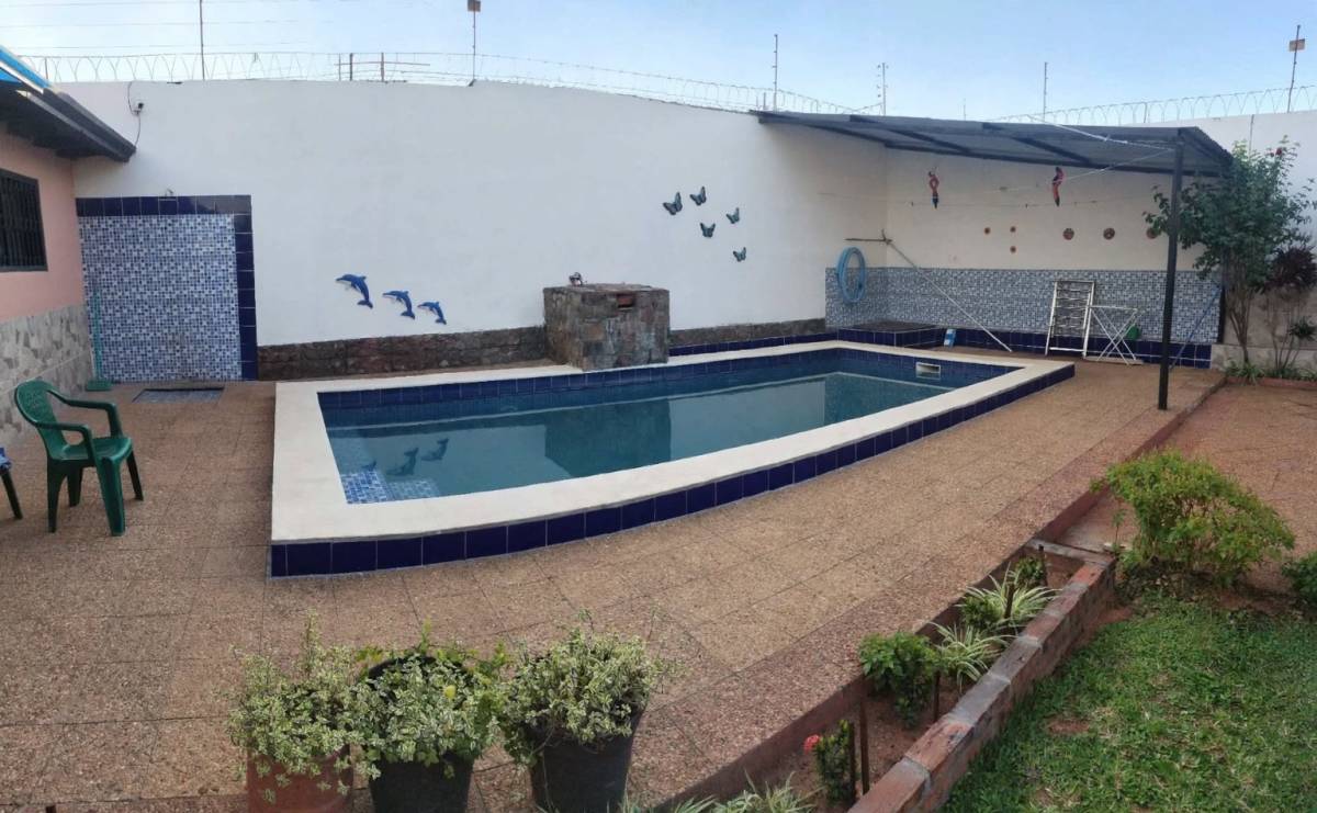 House for Sale in Mariano Roque Alonso, Central - 12