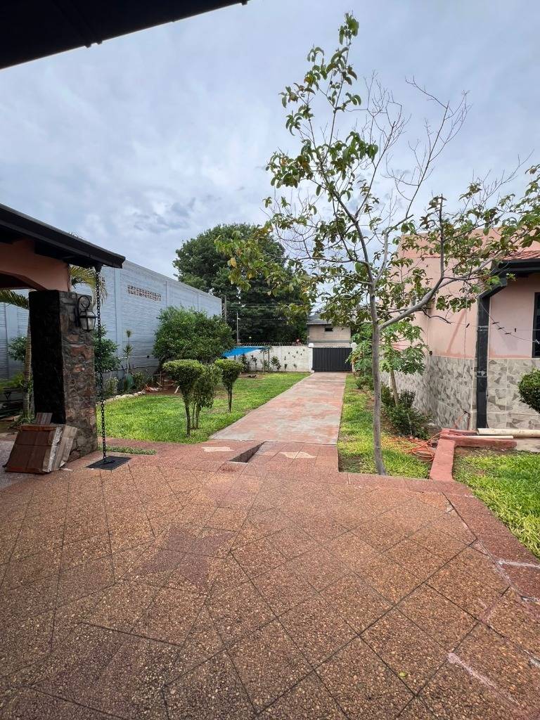 House for Sale in Mariano Roque Alonso, Central - 13