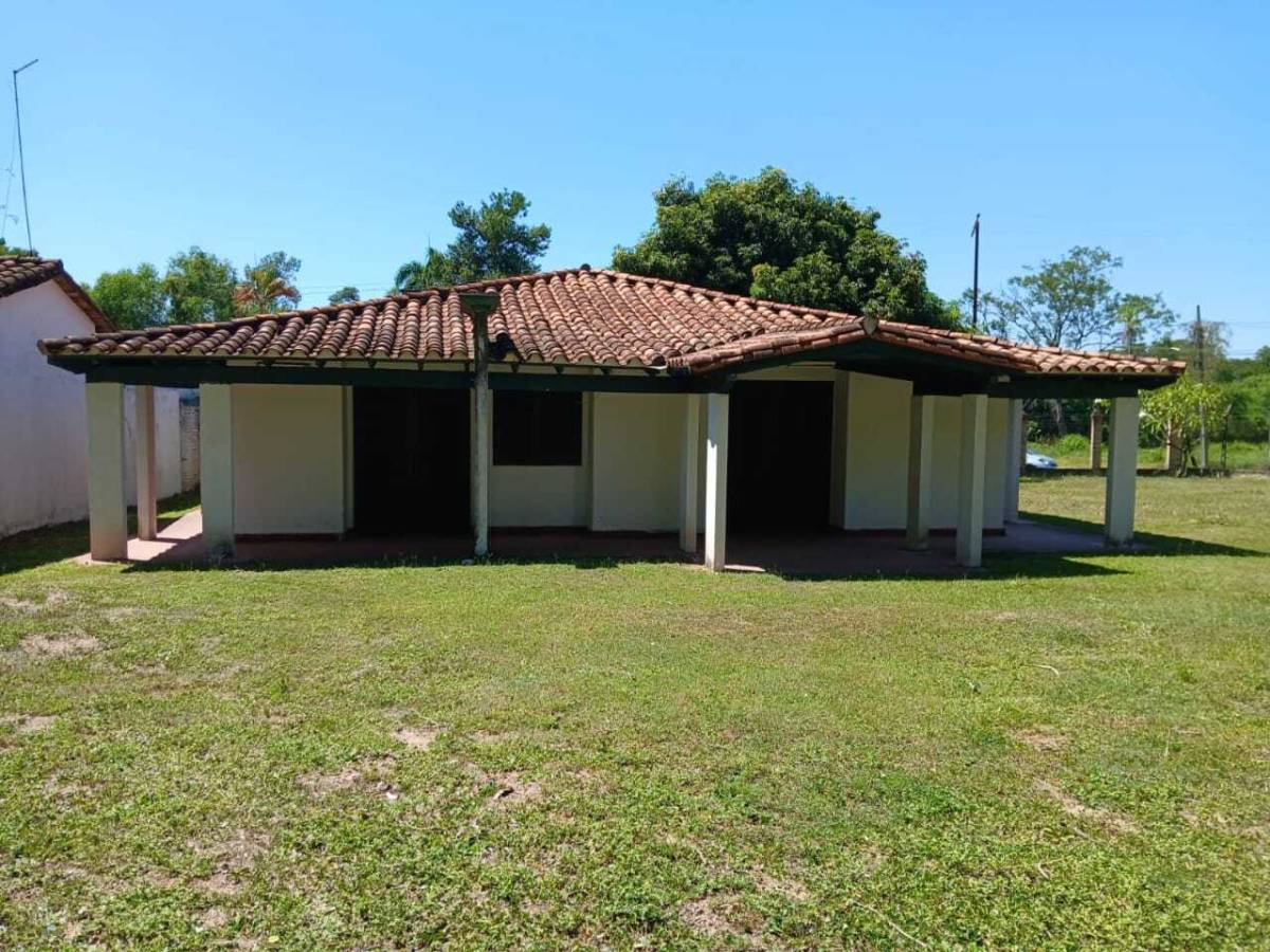 COLONIAL HOUSE WITH LARGE PATIO IN SAN BERNARDINO COUNTRY CLUB - imagen 4