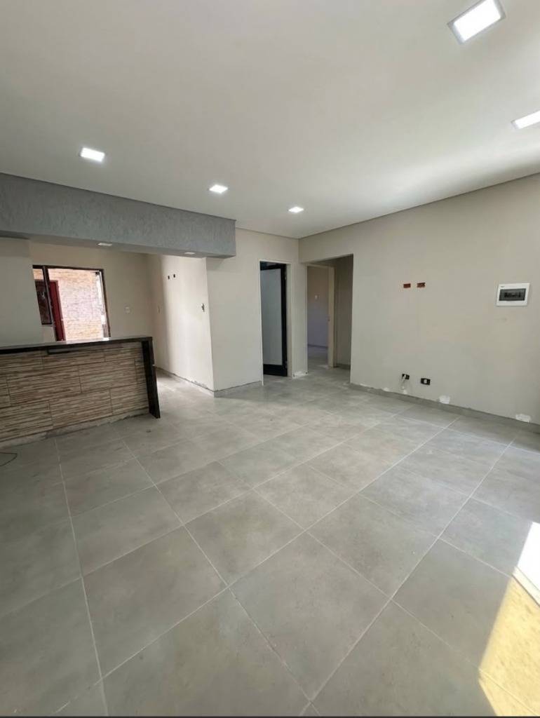 House in Lambaré – Supermercado Pueblo area, 479 m². - imagen 3