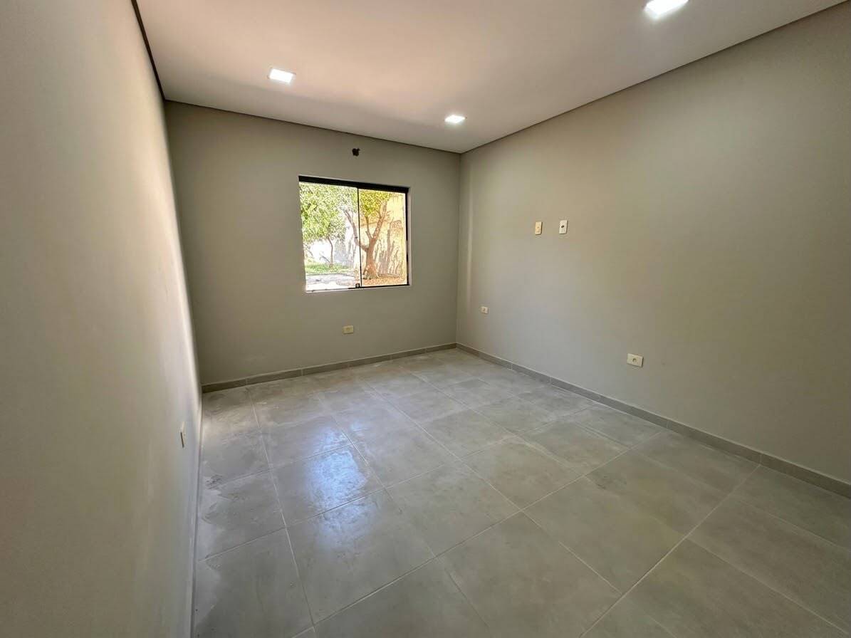 House in Lambaré – Supermercado Pueblo area, 479 m². - imagen 6