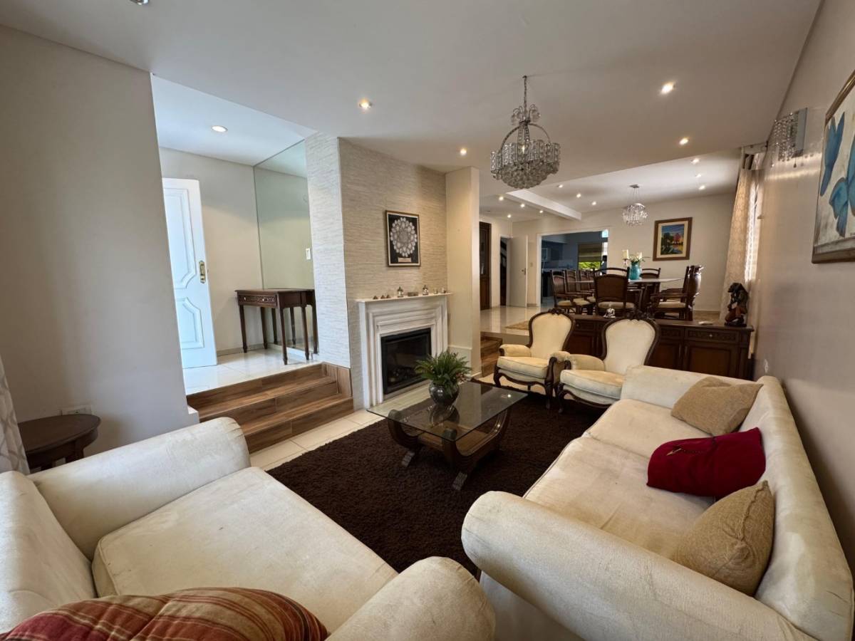 Spacious house for sale in Fernando North Zone - imagen 3