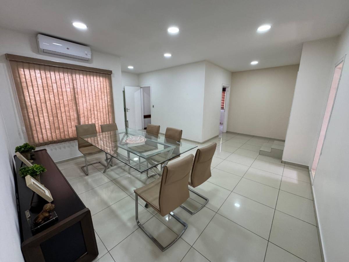 Spacious house for sale in Fernando North Zone - imagen 9