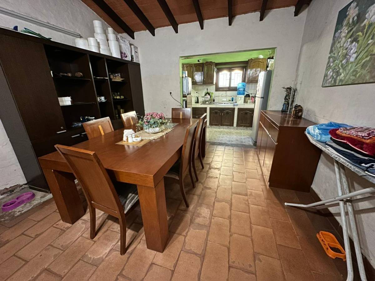 Vendo chalet en esquina en Barrio la Amistad-Luque - imagen 4